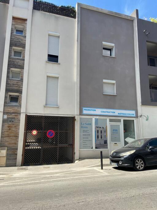 Studio Clim Parking Dhuoda Nimes Bagian luar foto