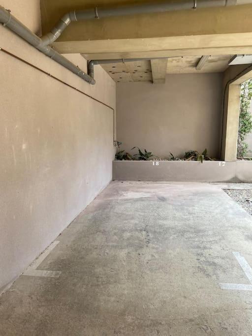 Studio Clim Parking Dhuoda Nimes Bagian luar foto